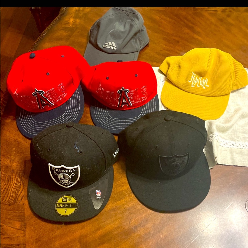Set of 6 mens baseball hats